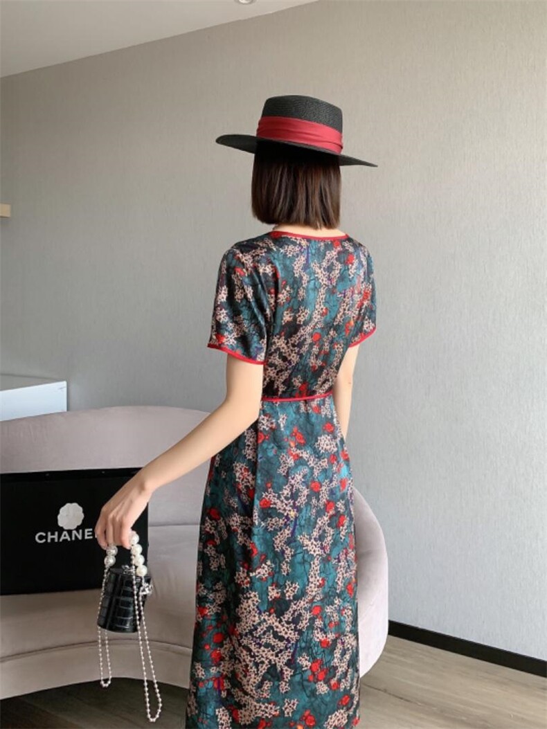 夏季新款、碎花连衣裙、，女装连衣裙，友一有二