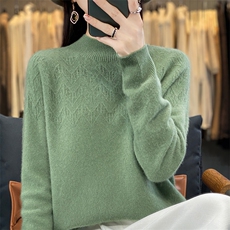松绿色
