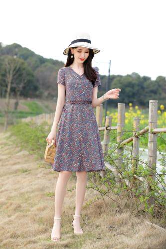 现货，淑女小碎花连衣裙，女装连衣裙，金典明美