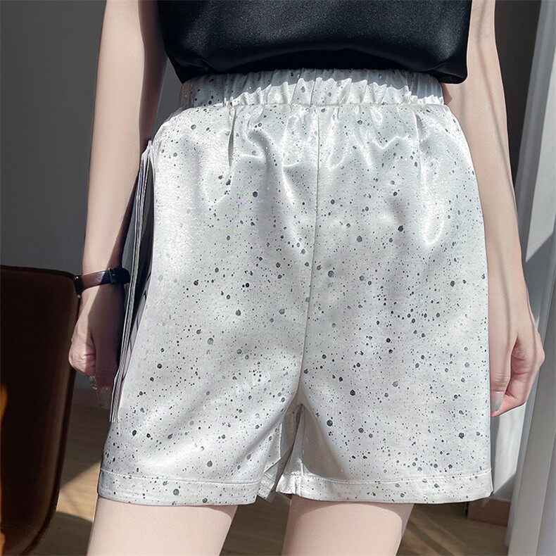 夏季烫钻短裤冰丝丝滑质感缎面百搭松紧腰开叉薄款阔腿裤显瘦热裤，女装短裤/热裤，圣丽羊绒