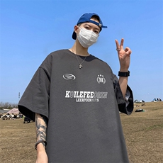深灰色