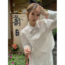 白色