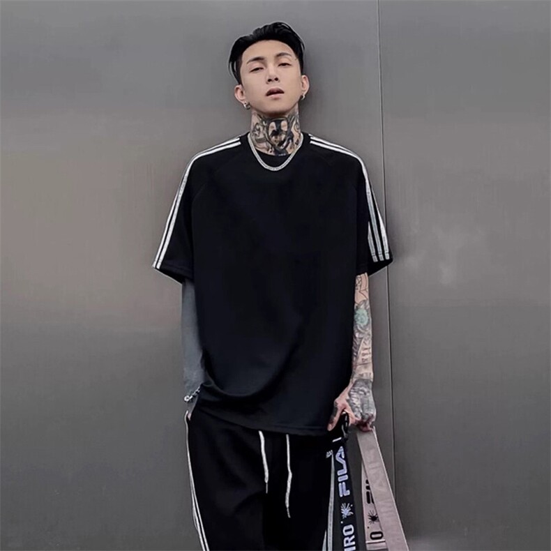 抖音得物高品质二开240克宽松纯棉美式潮牌三条杠织带短袖T恤,男装T恤,电商A486