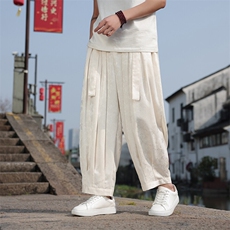 米白色