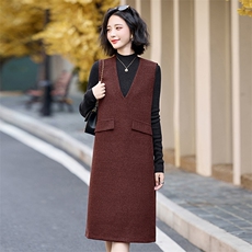 时尚连衣裙套装女秋冬2026新款气质休闲半高领打底衫背心裙两件套，女装套装/套裙，蓝诺裳
