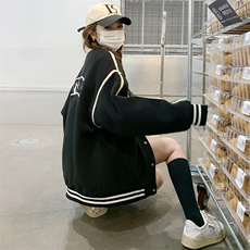 {}新款秋冬棒球服外套AD231-P145K208，女装短外套，2B187