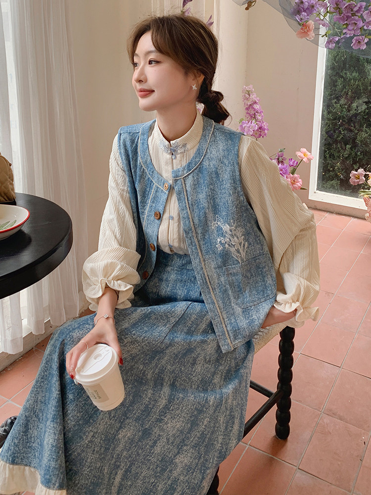 春天小清新开春穿搭牛仔套装裙女2025新款刺绣马甲半身裙三件套装,女装套装/套裙,浙宝305