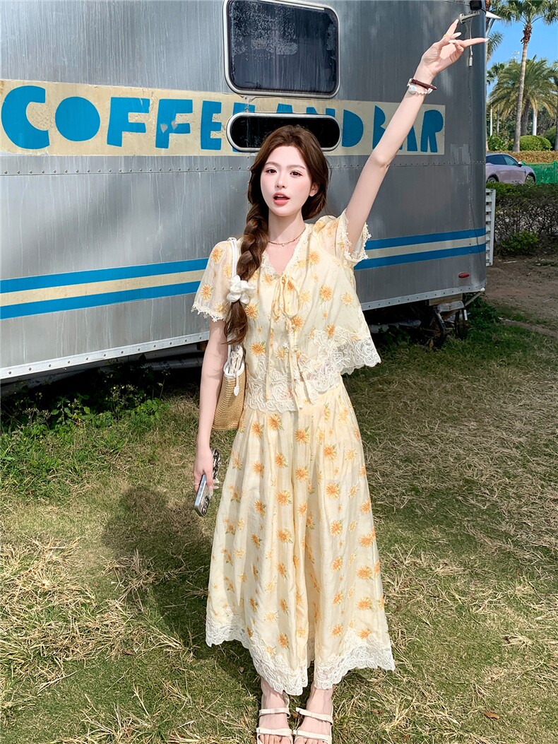 法式蕾丝拼接绣花套装女2026夏新款时尚洋气少女感V领上衣阔腿裤,女装套装/套裙,衣秀之家