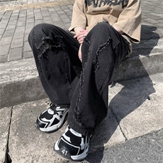 黑色