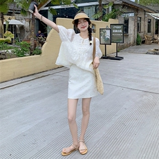 【现货】新中式轻风蕾丝盘扣复古泡泡袖上衣+半裙套装，女装套装/套裙，先锋丽姿