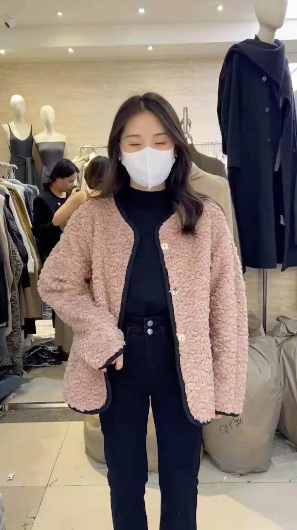 皮毛一体外套，其它，卡薇尔