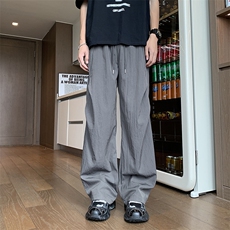 深灰色