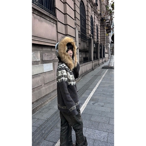 重磅北极绒座山雕大毛毛领毛衣外套冬美式复古休闲慵懒风针织开衫图片