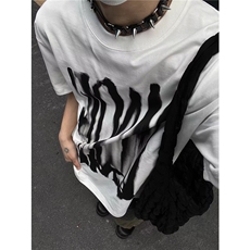白色