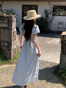 设计感蓝色泡泡袖宽松连衣裙女2025年夏季新款圆领温柔风气质长裙图片