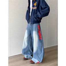 蓝色