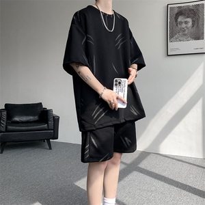 现货 TZ779-特批50   控88  夏季简约高级感T恤短裤两件套大码男图片