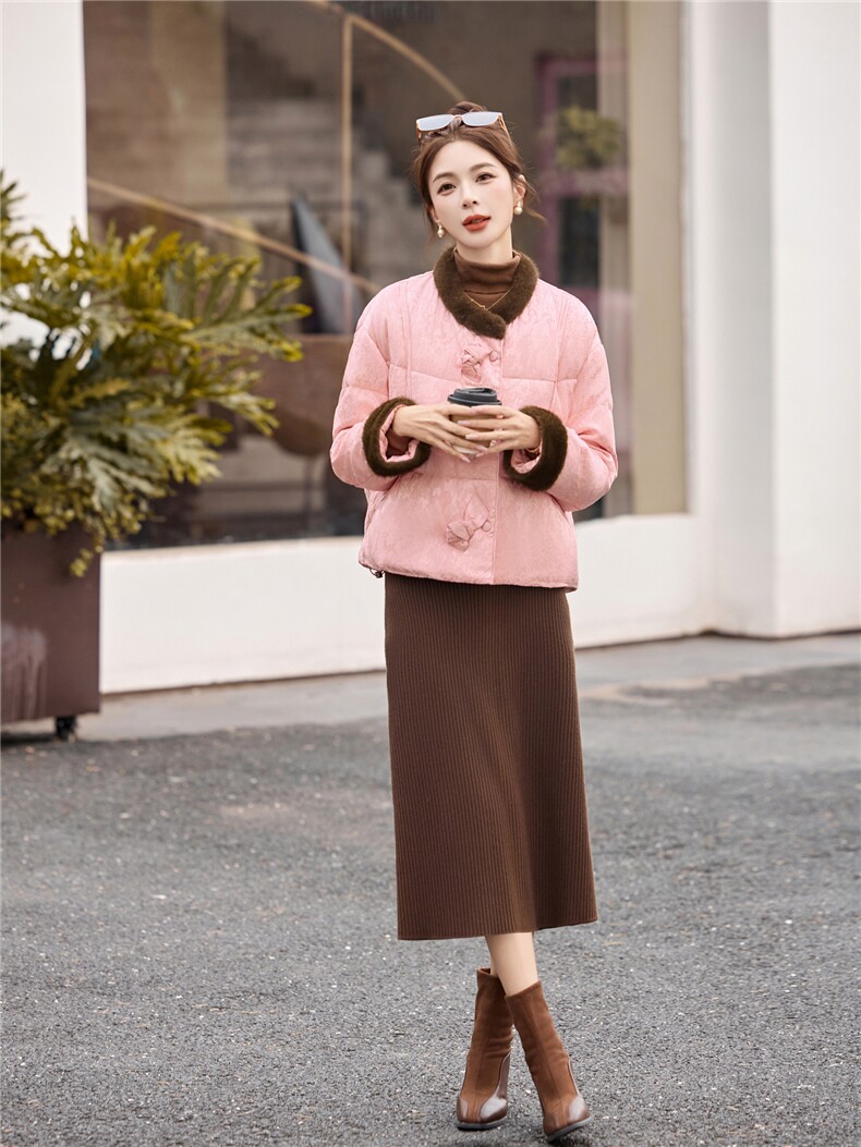 水貂毛冬季新款女装2025年时尚气质优雅大方新中式90%白鸭绒外套,女装羽绒服,魅影