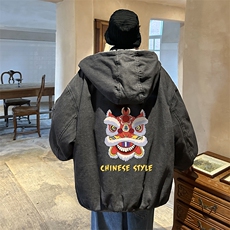 黑色