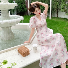 粉色法式泡泡袖连衣裙女夏季2024新款小清新超仙显瘦中长款仙女裙，女装连衣裙，天使之佳话