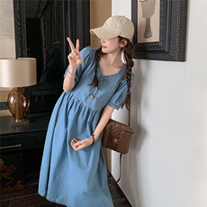 法式复古牛仔连衣裙女2025新款夏季设计感小众方领泡泡袖连衣裙子，女装连衣裙，2C258
