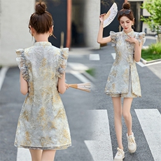 （现货）2025新款收腰显瘦新中式g风刺绣短裤两件套连衣裙套装，女装套装/套裙，小九月