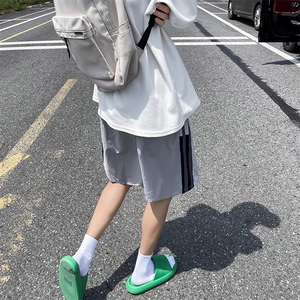 男士条纹拼接短裤夏季潮牌休闲宽松直筒运动五分裤图片