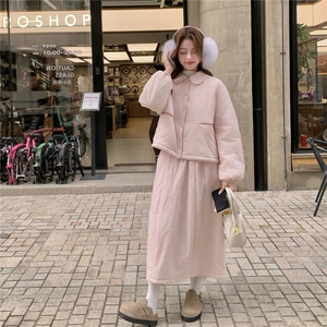 浪漫温柔风淡粉色套装女2025冬季刺绣蝴蝶结夹棉外套半身裙两件套图片