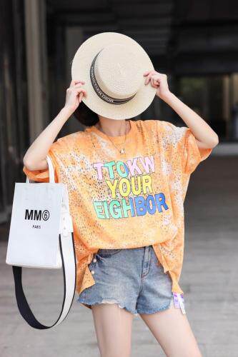 大版印花工艺大T，女装，卡菲莱