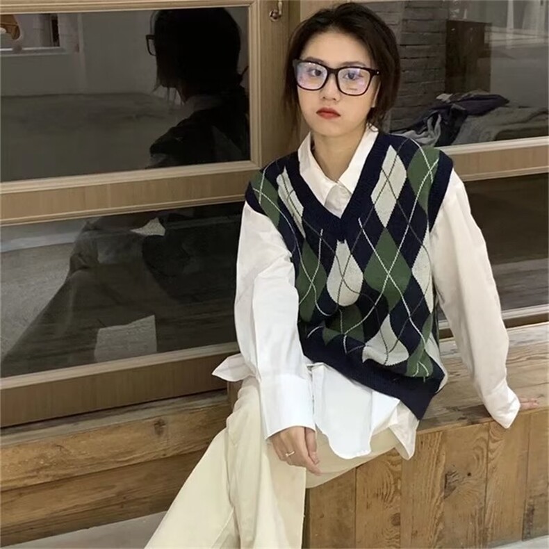 545-P35 2025春秋款菱形格坎肩针织背心男女宽松套头复古外穿无袖图片