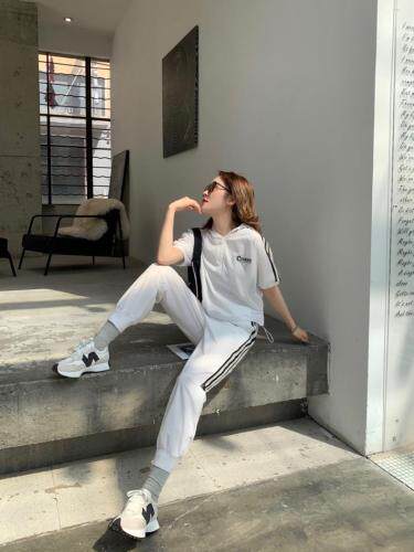 款号0608夏款休闲时尚运动套装现货，女装职业装，ciytorviar 仙度维拉