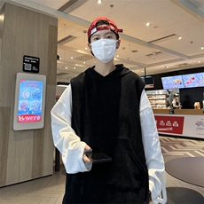 黑色