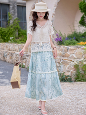 2025年夏季新款女气质优雅时尚波西米亚风遮肉两件套装连衣裙，女装连衣裙，奋斗女王