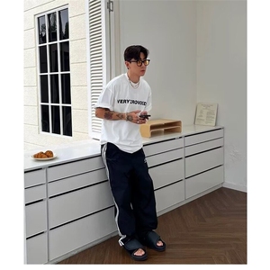 【有货】DK2886-P40休闲裤男侧边三条杠宽松直筒阔腿裤子图片