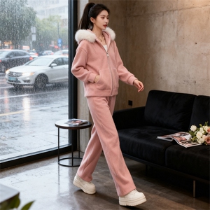 女秋冬新款时尚休闲套装宽松显瘦短款连帽毛领外套阔腿长裤两件套图片