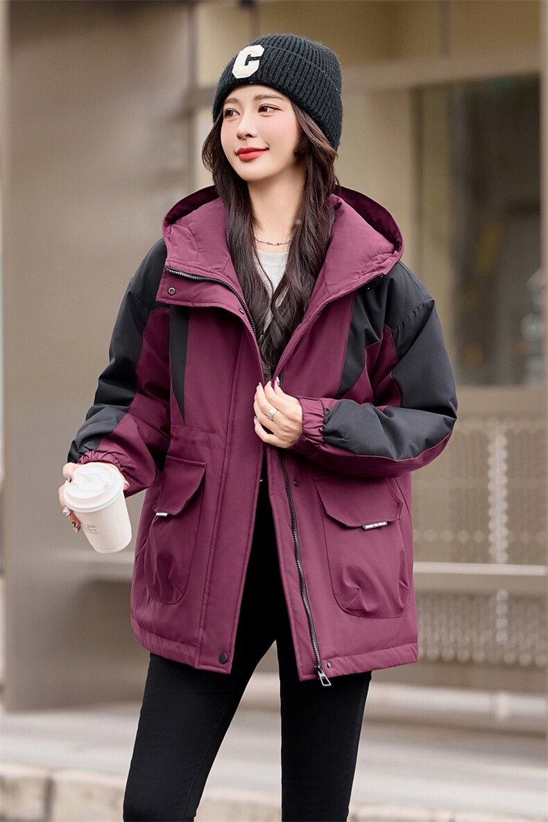 撞色拼接工装派克羽绒服女2024冬新款时尚休闲保暖加厚白鸭绒外套,女装羽绒服,采品优优