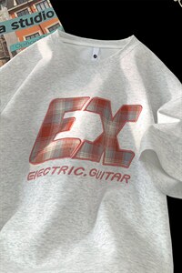 四季星座212A-T2588 特30批58 新款炫彩刺绣圆领中性T恤短袖图片