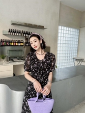 现货夏款女装新品连衣裙碎花女装腰上自己调节包容性大，女装连衣裙，荷塘月色