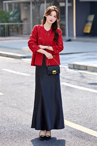 现货重工艺新款新中式春季刺绣提花设计感时尚气质减龄半裙外套，女装短外套，韩美纤衣