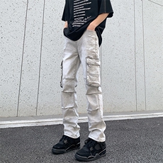 灰色