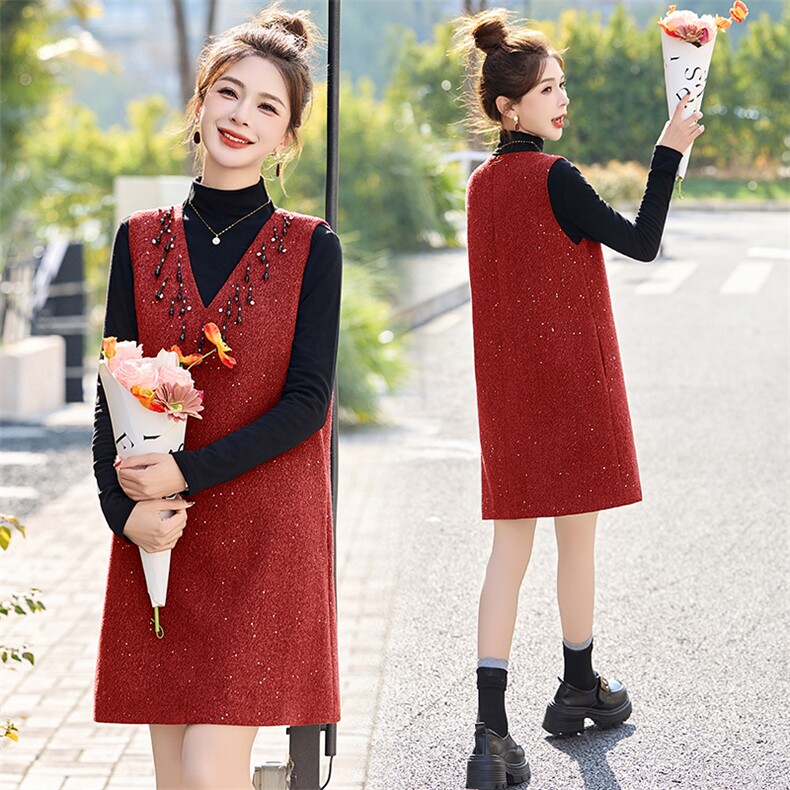 高级感小香风气质马甲2025春季新款时尚钉珠打底衫亮片，女装连衣裙，罗腾