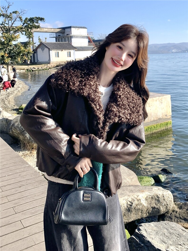 美拉德巨好看蛋白皮衣羽绒服女2025冬季新款双子星高端高级外套,女装羽绒服,艾米莉亚