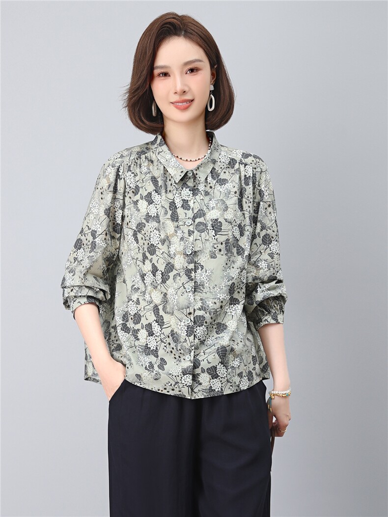 2025年秋季纯棉宽松型印花翻领上衣,女装衬衫,依恋蒂丝