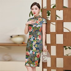 春夏季新款设计复古时尚大气短款专柜品质真丝旗袍连衣裙新中式，女装汉服/婚纱/旗袍/礼服，小荷流