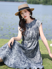 高端无袖碎花天丝雪纺连衣裙女2025夏季新款宽松显瘦印花度假裙子，女装连衣裙，凝聚力