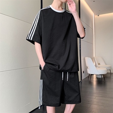 黑色