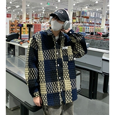 米黄色