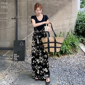 时尚复古印花减龄吊带裤套装女夏季2025新款一整套短袖上衣两件套图片