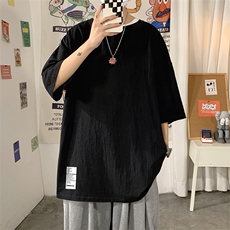黑色