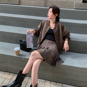 时尚套装两件套裙圆领拼接图片